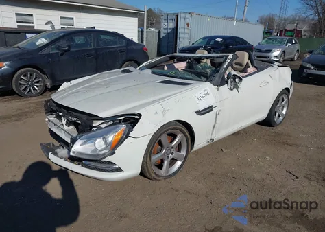 2012 Mercedes-Benz Slk 250 z USA, uszkodzony, nr VIN WDDPK4HA1CF044089